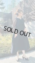 フロントリボン、サイドタックフレアワンピース《紺色》[Toilette（トワレ）]
