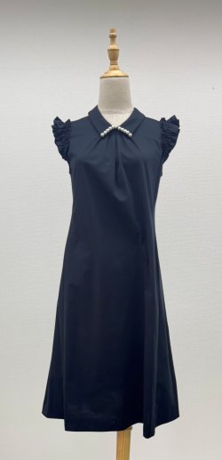 画像1: お襟パールきちんとワンピース《黒》[Toilette（トワレ）] 